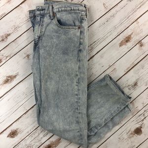 Levi’s White Washed Jeans